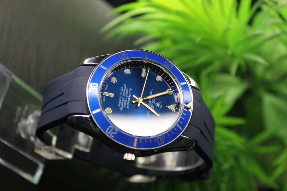 Rolx erkaklar qo'l soati, kvars mexanizmli sifati juda yaxshi