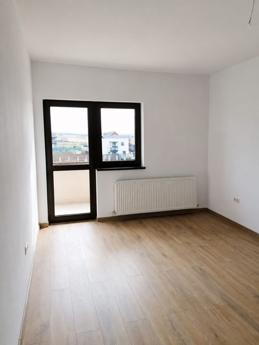Închiriez garsonieră in Sâmpetru Residence