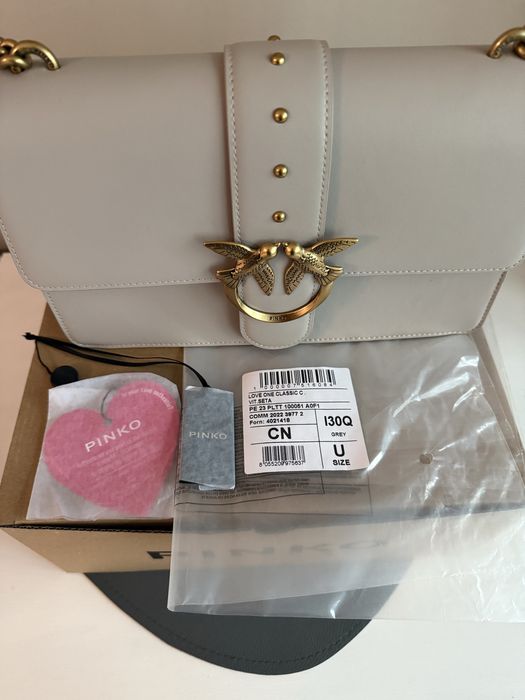 Нова дамска чанта Pinko