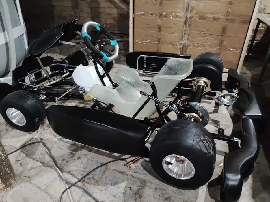 Картинг спортивный, шасси, колеса, без двигателя