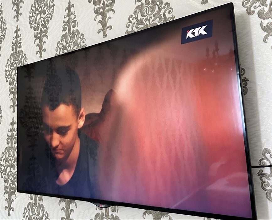 Продаю Смарт ТВ LG диагональ 55