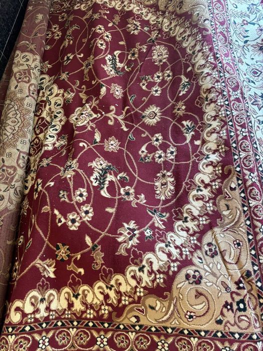 Gilam b/u razmer 4*5 xolati yaxshi