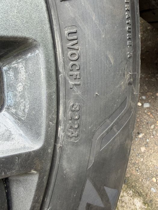 Bridgestone Alenza 001 255/50 R20