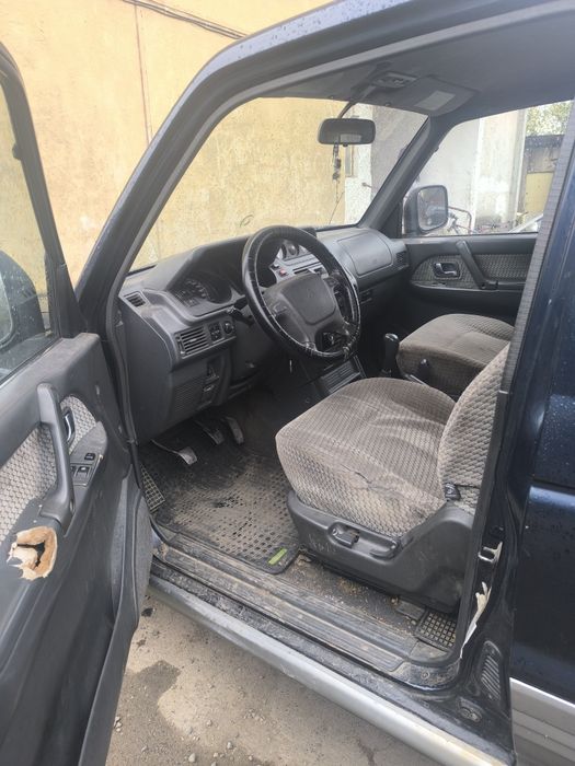 MITSUBISHI Pajero 1996 — imagine 5