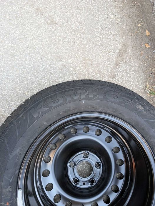 Резервна гума 245/65 R18 междуболтово 5х127