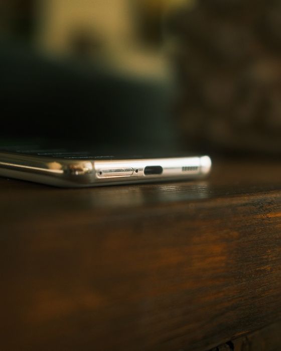 Samsung galaxy s21 white/бял 256gb