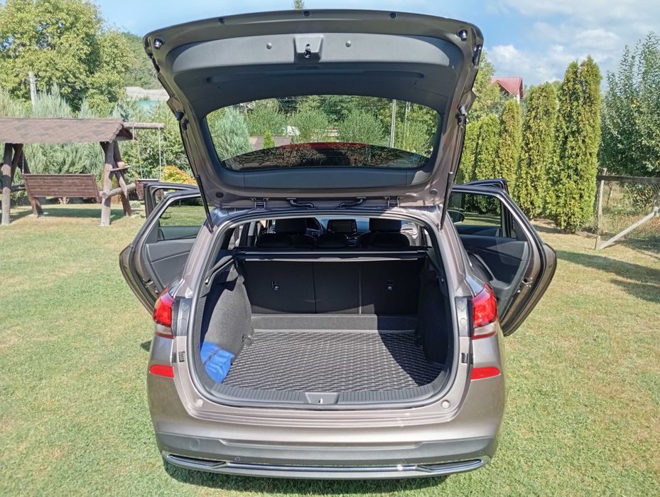 Hyundai i30 break 1.5 DPI 110 cp, Highway