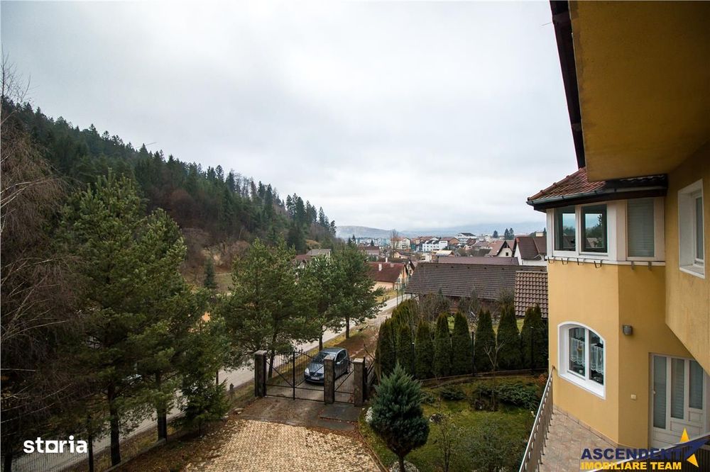 Resedinta cu atmosfera familiara,peisaj imersiv,amplasare premium,Zarn