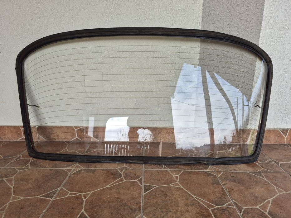 Lunetă spate Mercedes Cobra Limuzină fabr. 89