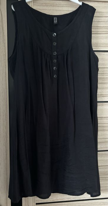 Продам женскую одежду