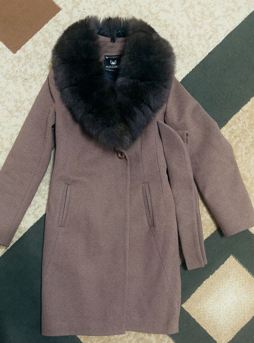 Пальто женская 42