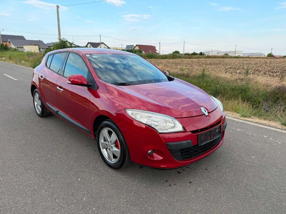 Renault Megane 3 – 2010 | 1.6 Benzină | 160.000 km