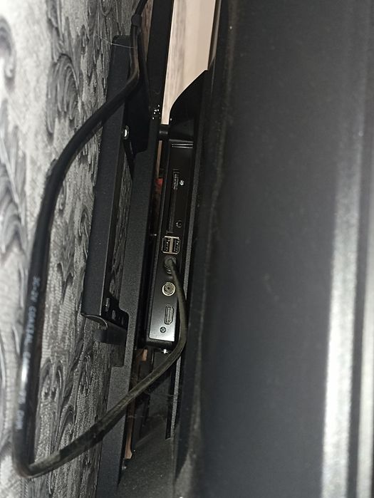 Телевизор Haier с оригинальным пультом