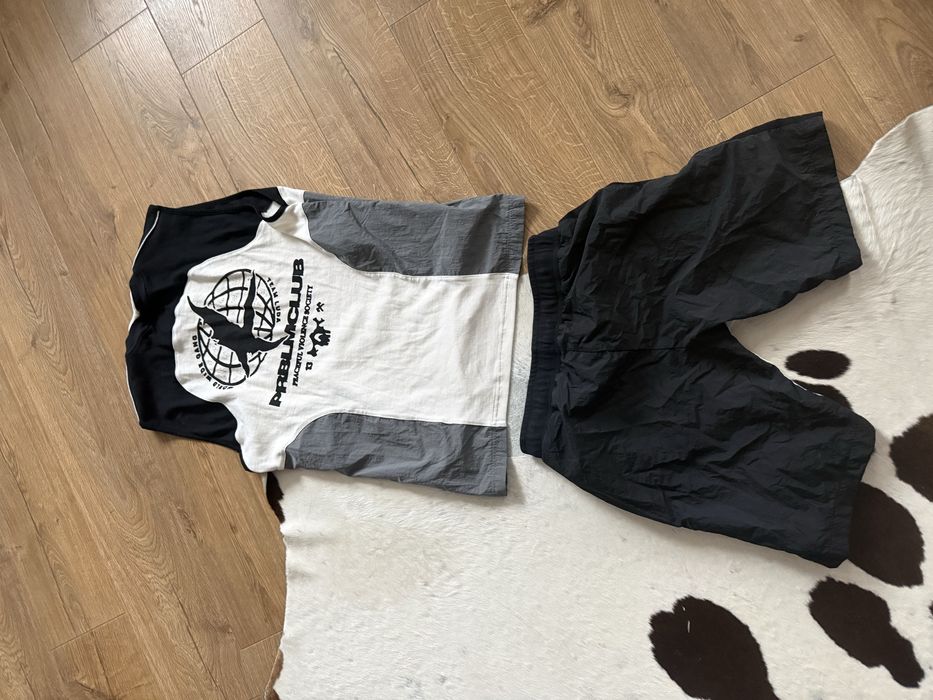 Луда екип чисто нов рядък