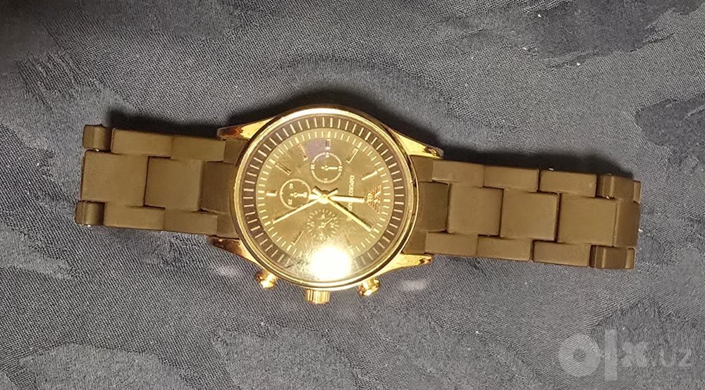 Emporio Armani qo'l soati
​Brend: Emporio Armani
​Dizayn: Klassik kvar