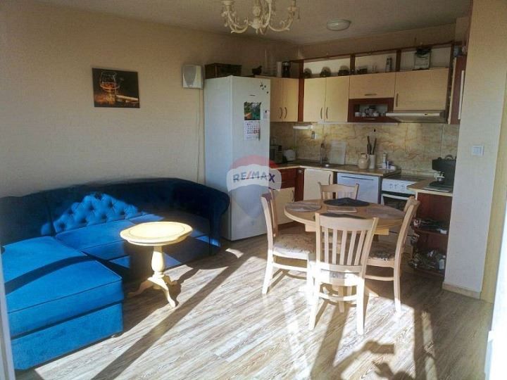 Продава се Тристаен апартамент в Варна, Операта - 105 кв.м за 2448 €/кв.м - Снимка #6