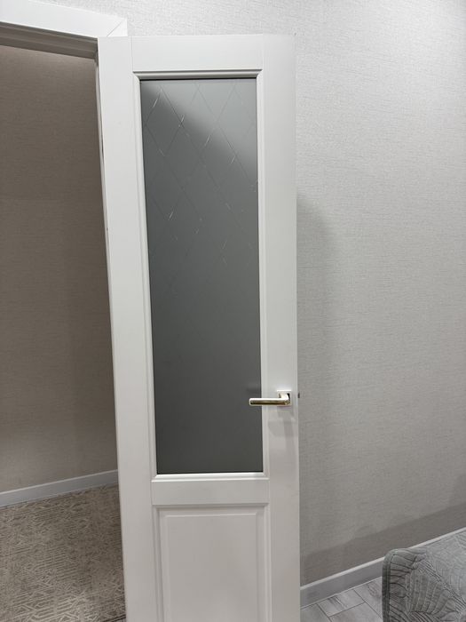 В наличии есть двери продам срочно