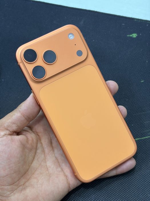 Срочн 17 Pro Max 256 GB сотилади