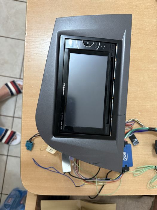 Player pioneer 6.1 inch