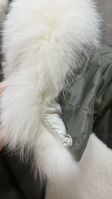 Зимняя куртка на пуху