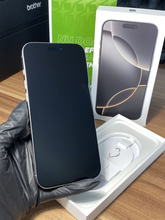 iPhone 16 Pro Max • 256 GB • Natural Titanium