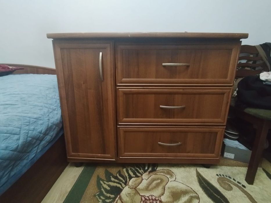 Спальный гарнитур