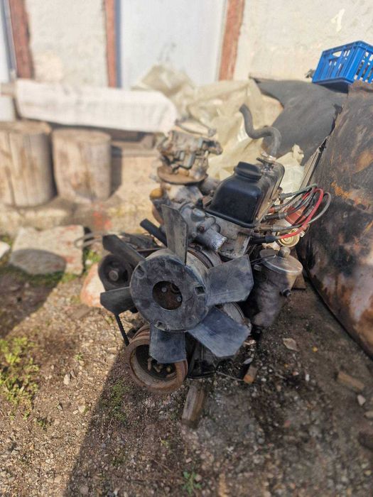 Двигател за ГАЗ-24 Волга (ЗМЗ 402), в отлично техническо състояние.