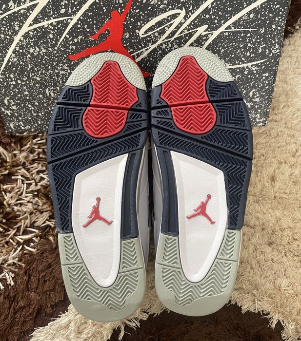 Jordan 4 Retro Midnight Navy