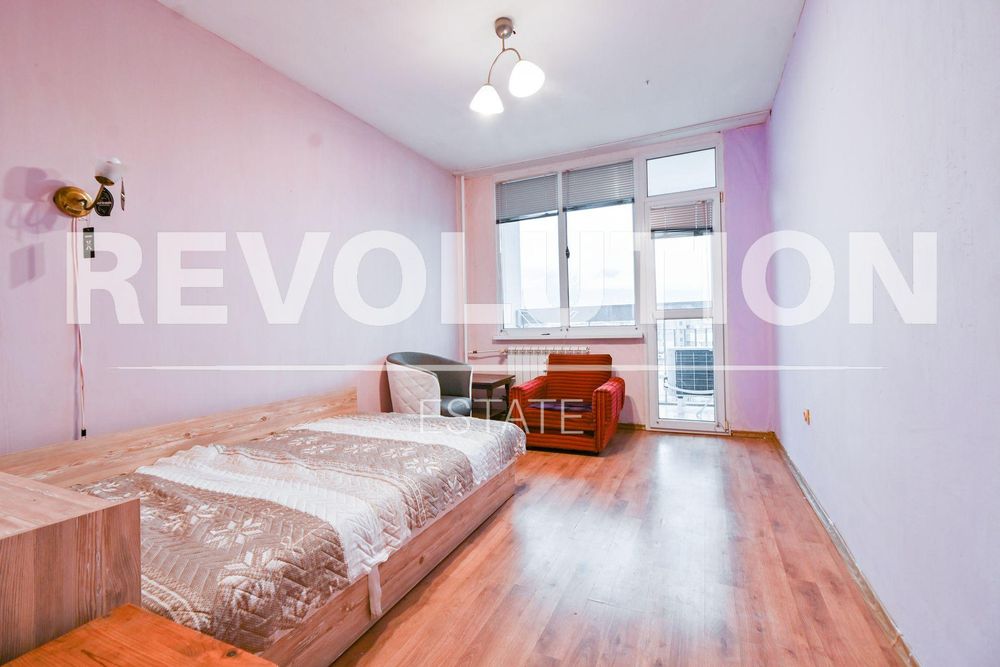 Тристаен апартамент в ж.к. Стрелбище.