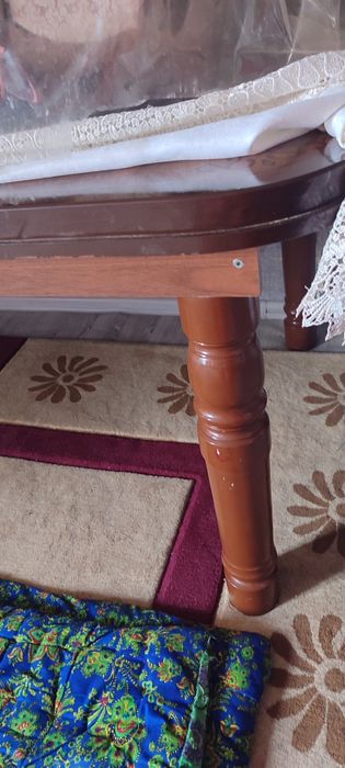 Стол стульямен сатылады