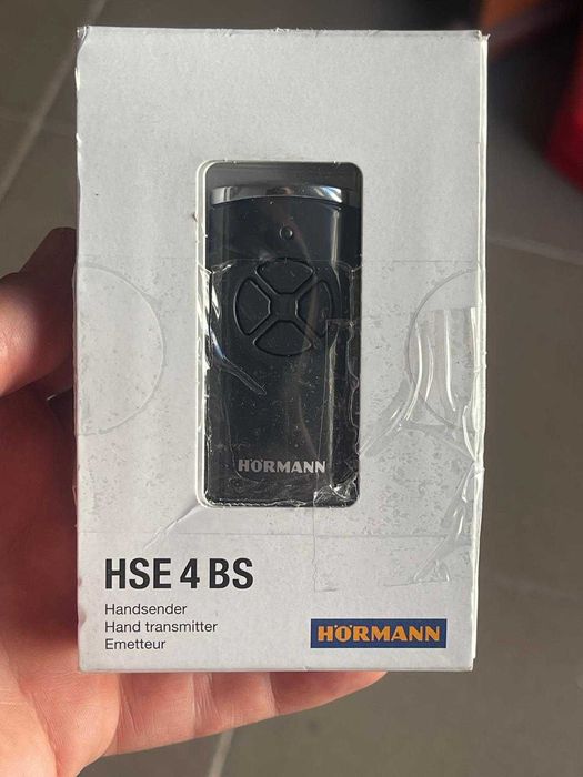 Telecomanda garaj Hörmann HSE 4 BS 4511573 (frecvență 868 MHz, antracit lucios, motor pentru ușa de garaj cu capace cromate))