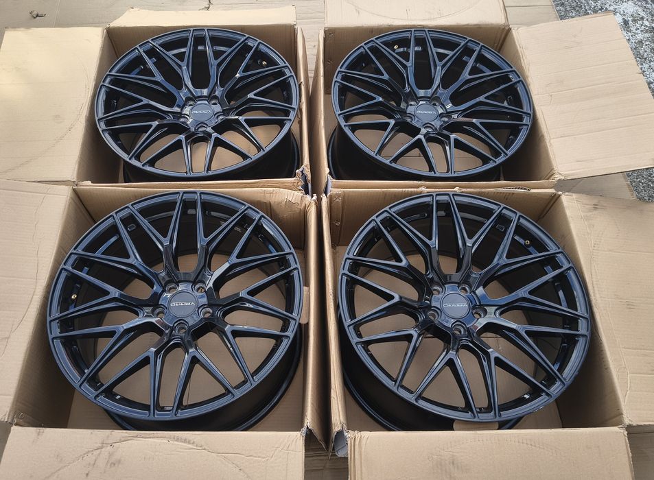 Jante 5 x 114.3 R20  Varro USA  - Full Black  Alpine Aston Martin BYD Dodge  INFINITI Land Rover LEXUS MASERATI Mitsubishi NISSAN Suzuki TESLA TOYOTA