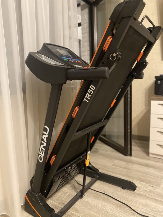 Беговая дорожка Genau TR50
