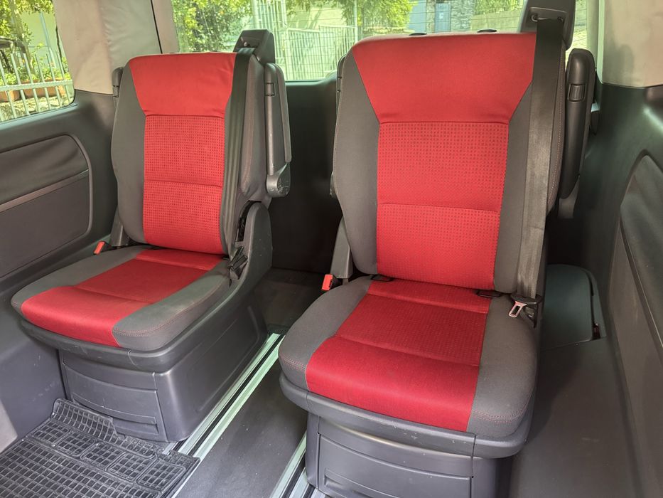 Седалки за VW Multivan T5