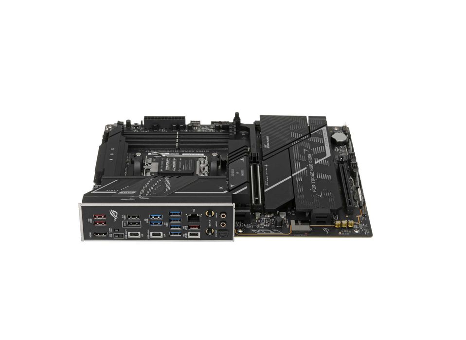 { Материнская плата ASUS ROG STRIX X870E-E GAMING WIFI DDR5 Socket AM5