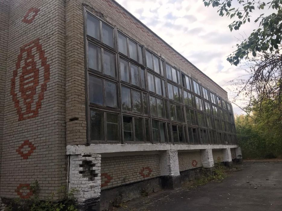 Продам здание на разбор.