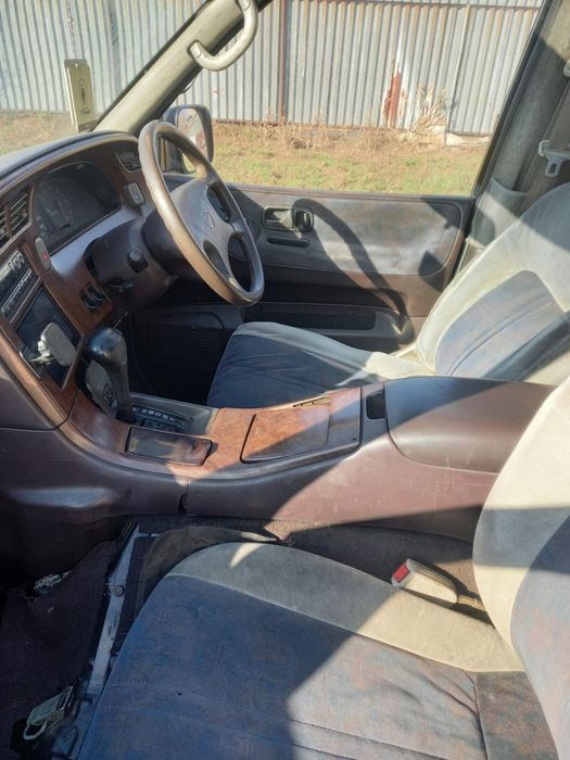 Продаю nissan largo