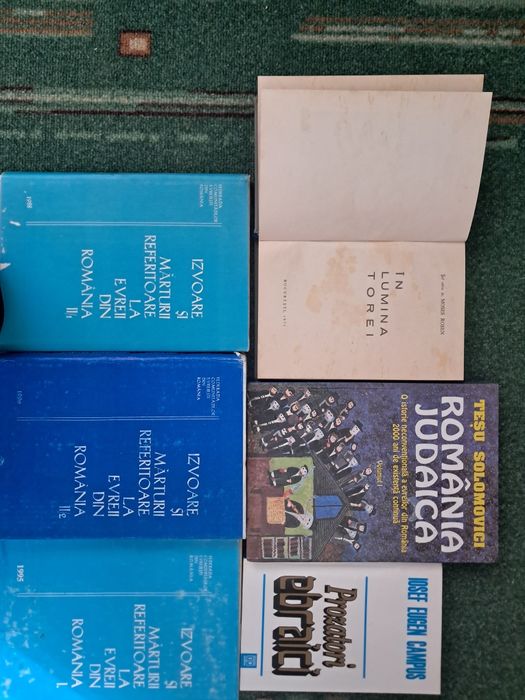 Vând set de cărți evreiești în stare bună.Se vinde și la bucată!