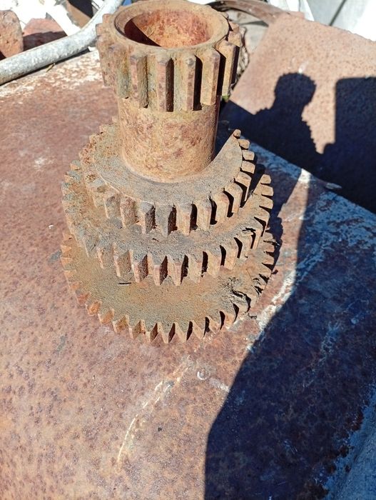 Продам шестерню КПП газ 53