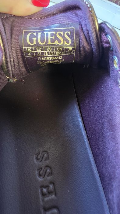 Adidasi Guess cu pietricele