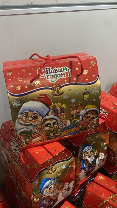 Навагодные подарки
