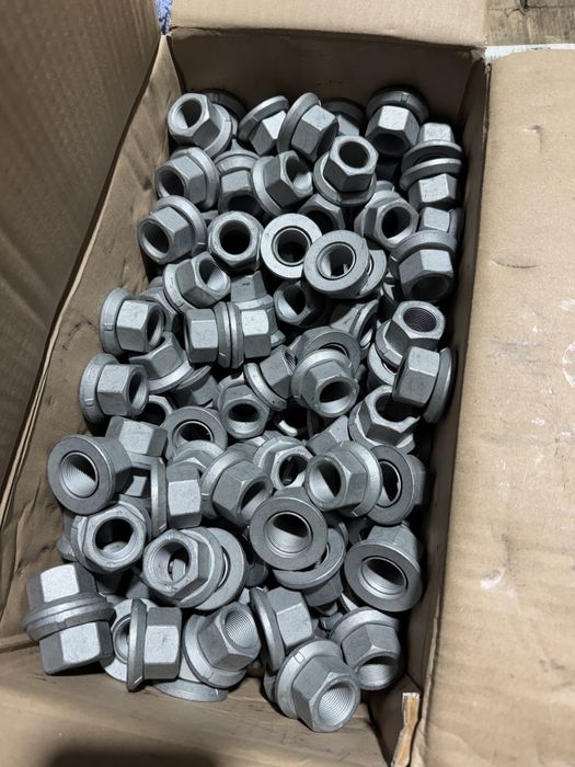 Nou Set 20 x Piulite roti M22x1,5 32mm Camion Autobuz Autocar Tekfor