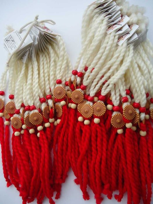 Ръчно изработени мартеници