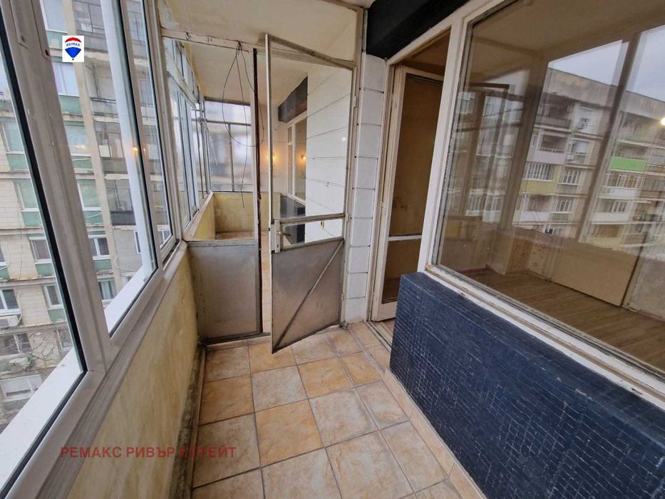 Тристаен апартамент за продажба кв. Широк център