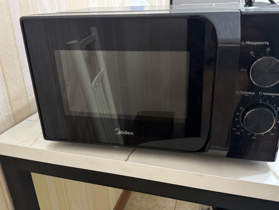 Продаётся Микроволновая печь