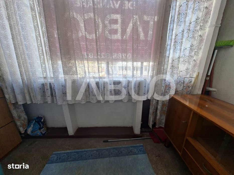 Ap 3 camere 2 bai 2 balcoane pivnita etaj 2 Str.Rusciorului Lidl Cibin