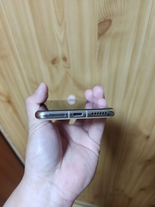 Продам Huawei P60 Pro 8/256