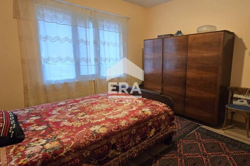 Продава се Къща в Бяла черква - 230 кв.м за 266 €/кв.м - Снимка #6