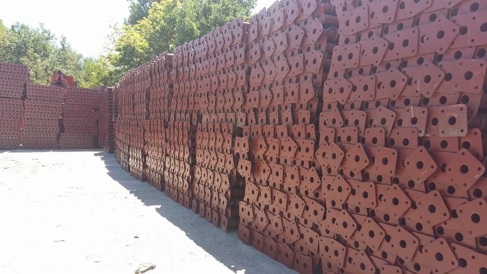 Popi metalici vopsiti, 2m 3,6m,  schele, popi, cofraje, doka, tego