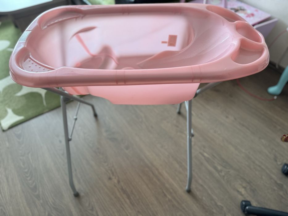 Вана за къпане със стойка